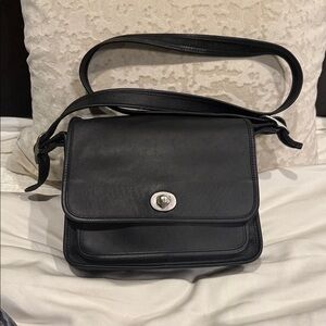 Authentic black Vintage Coach Court Bag 101-141 Made in Korea Leather